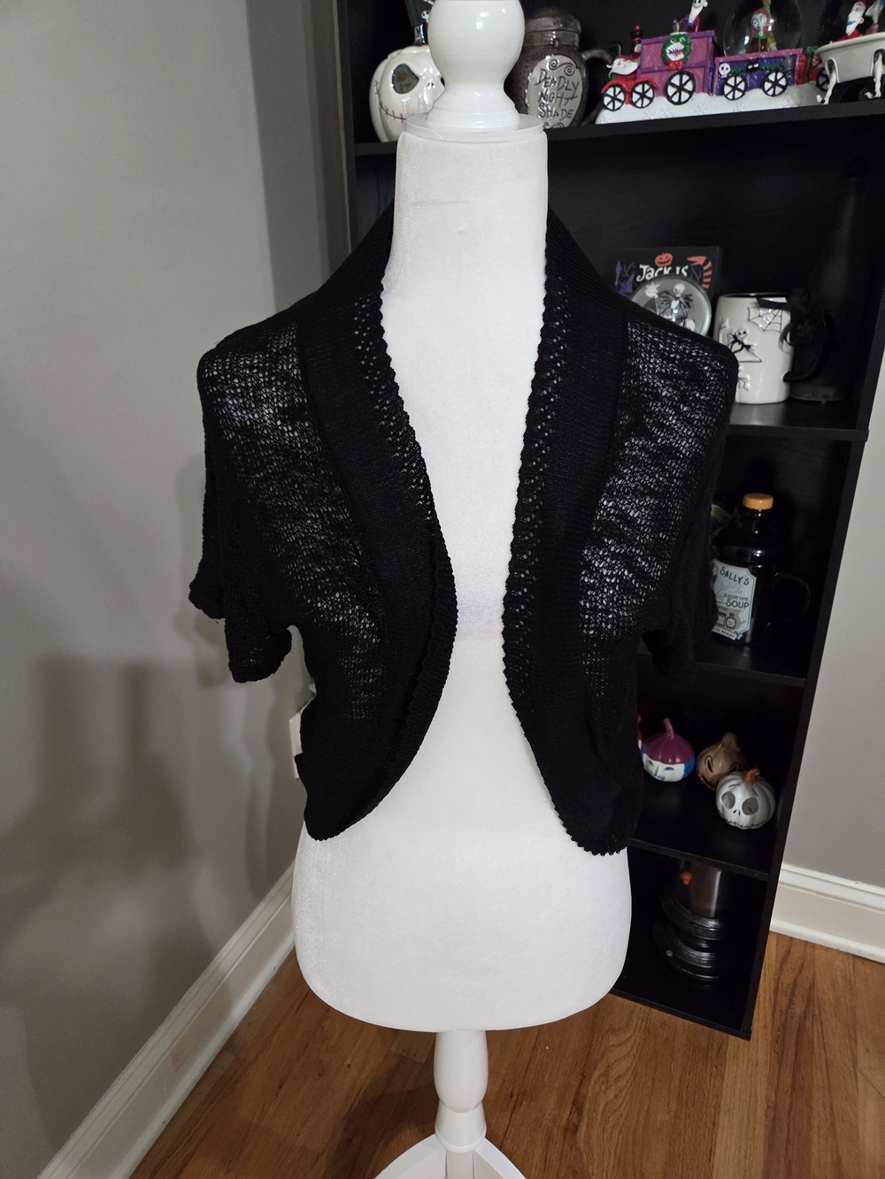 Women's Black Open-Front Knit Shrug Cardigan